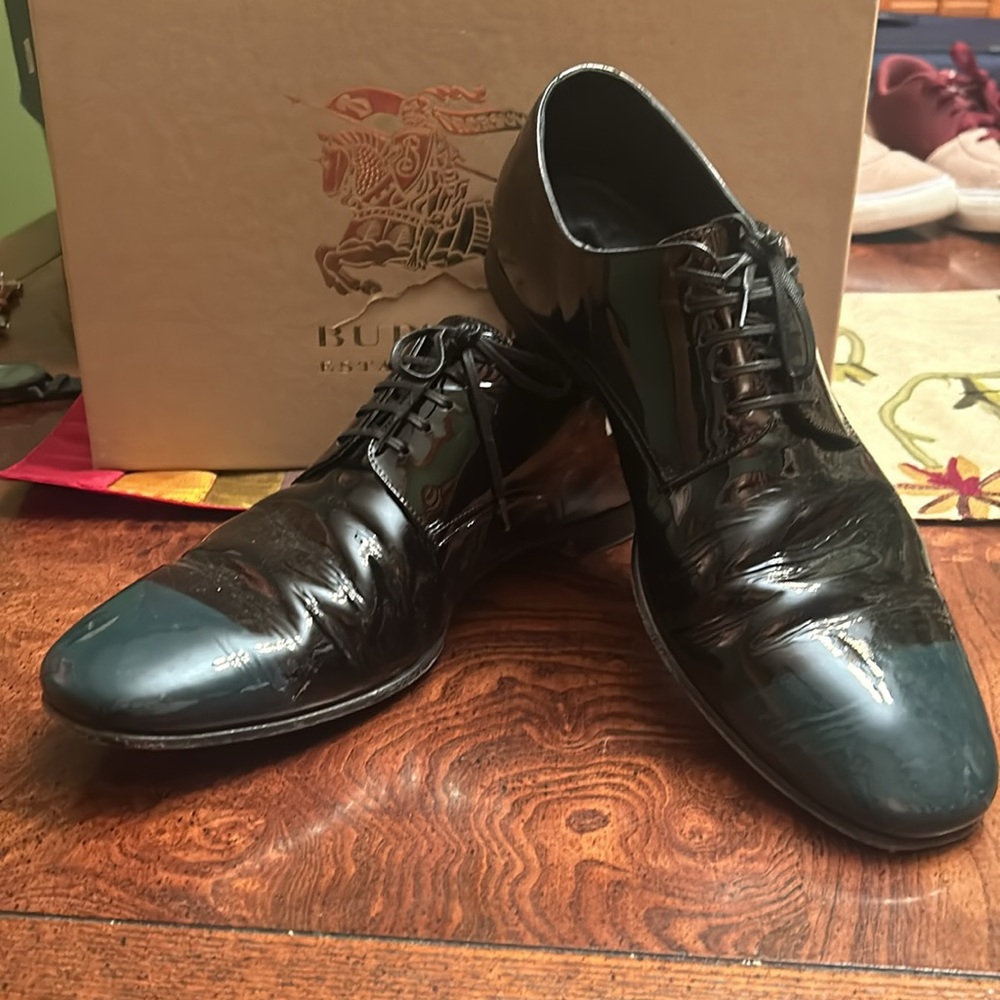 Mens Burberry Captoe Oxfords - Picture 2 of 5
